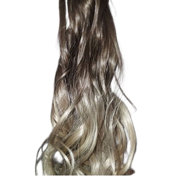 Elegant Ombre Brown and Blonde Hair Clip In Extensions. - Picture 3 of 6